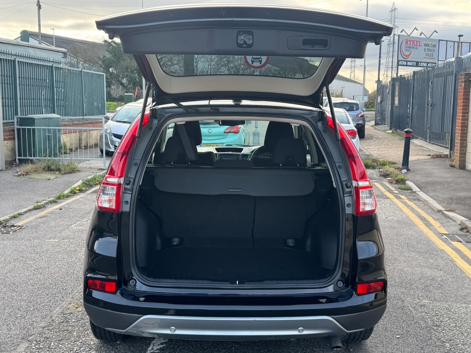 Used Honda CR-V 2017 for sale - 76561682: Photo 42