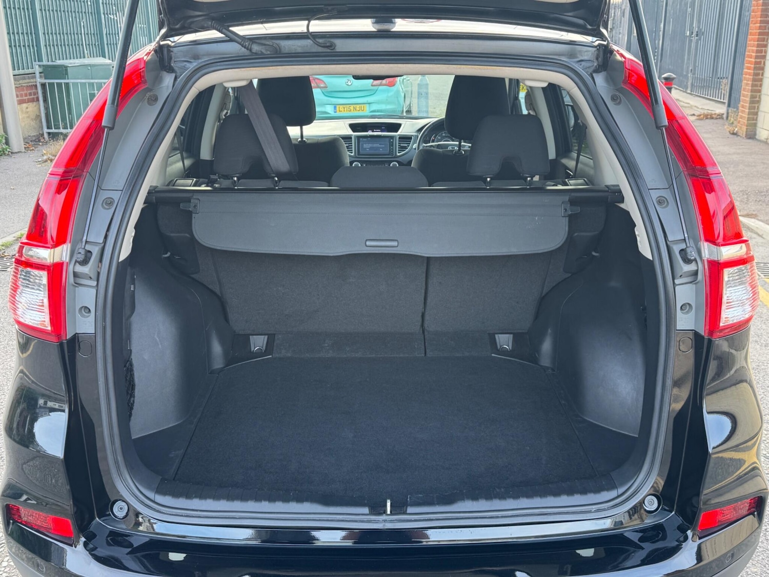 Used Honda CR-V 2017 for sale - 76561682: Photo 43