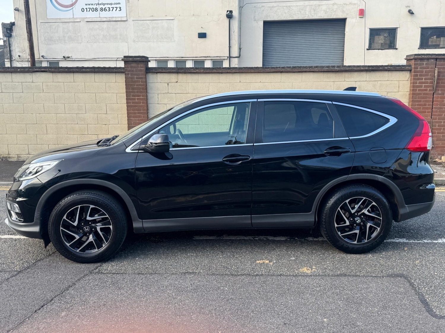 Used Honda CR-V 2017 for sale - 76561682: Photo 6