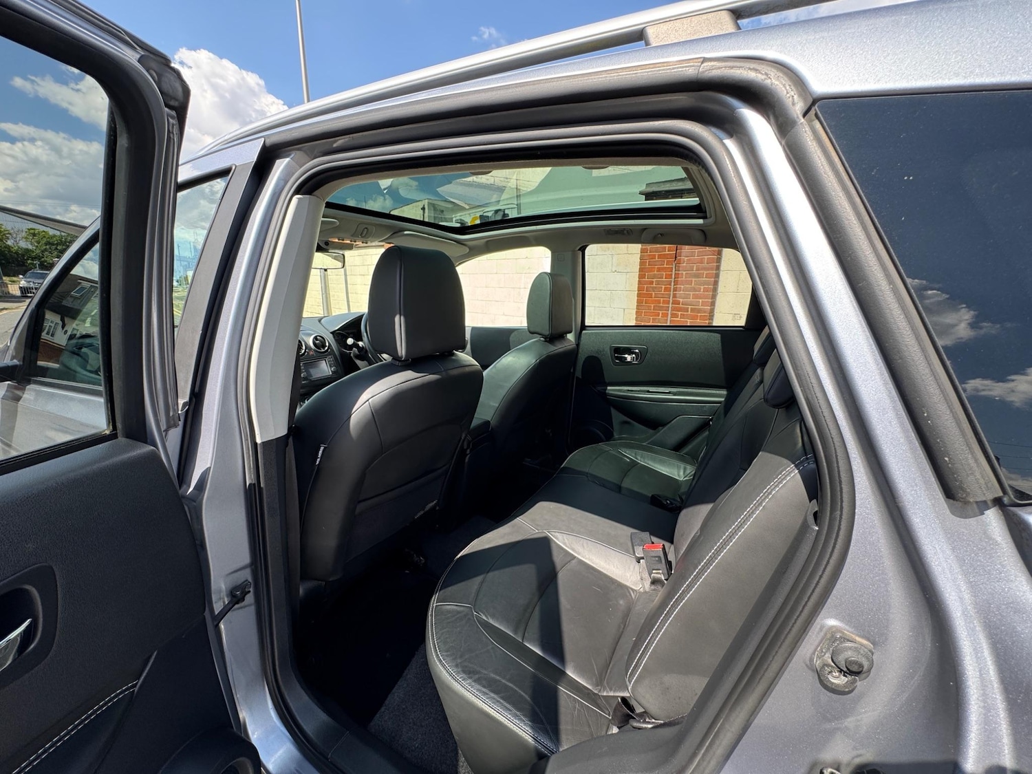 Used Nissan Qashqai 2010 for sale - 76522199: Photo 27