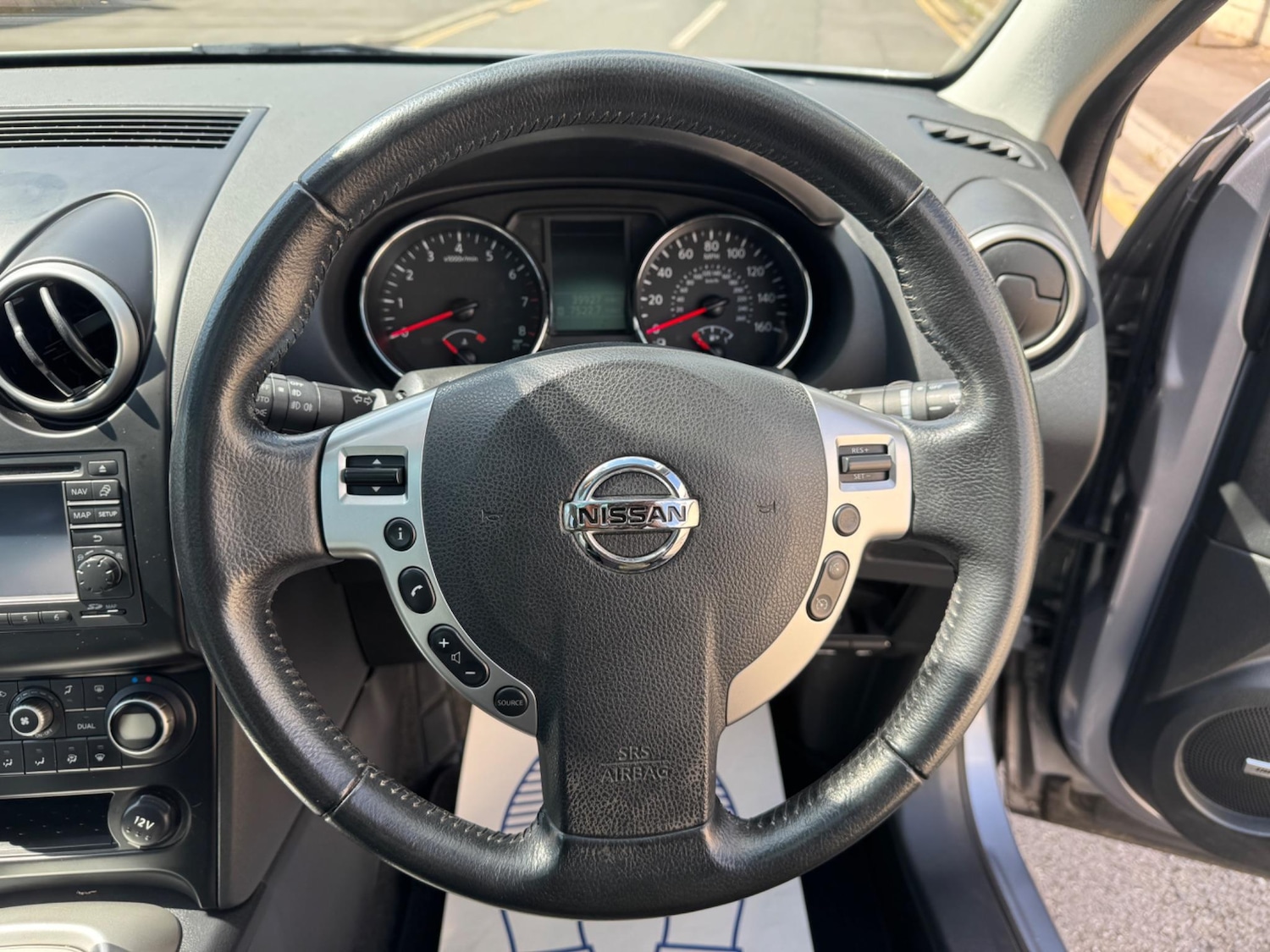 Used Nissan Qashqai 2010 for sale - 76522199: Photo 42