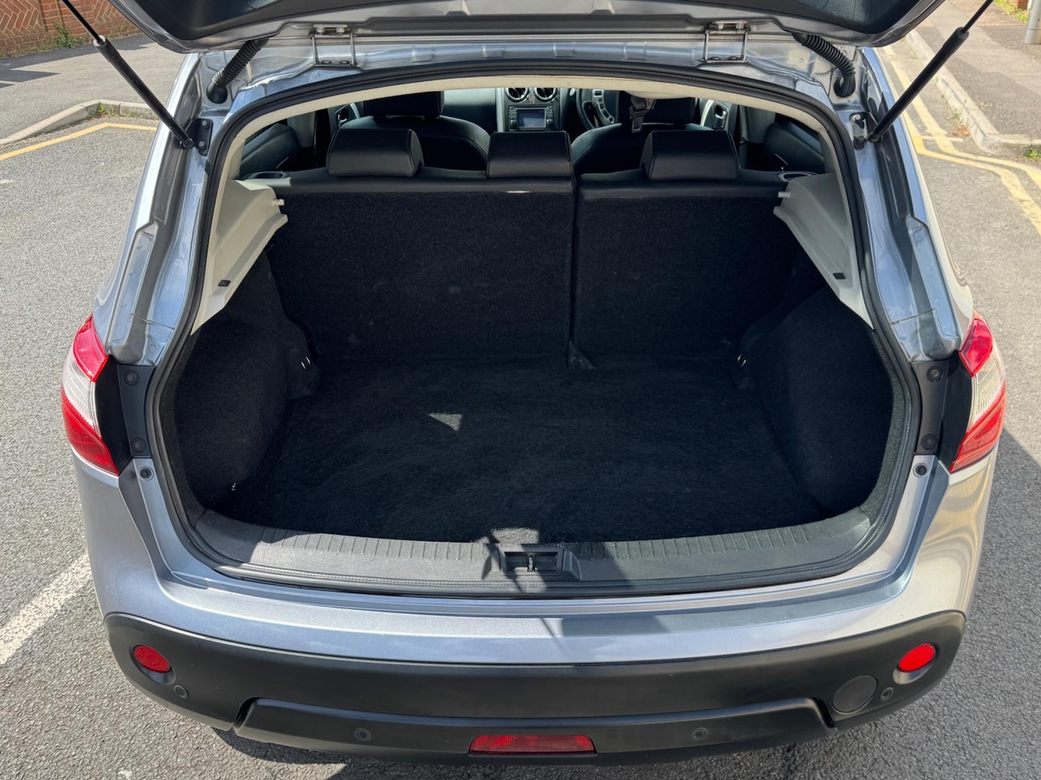 Used Nissan Qashqai 2010 for sale - 76522199: Photo 52