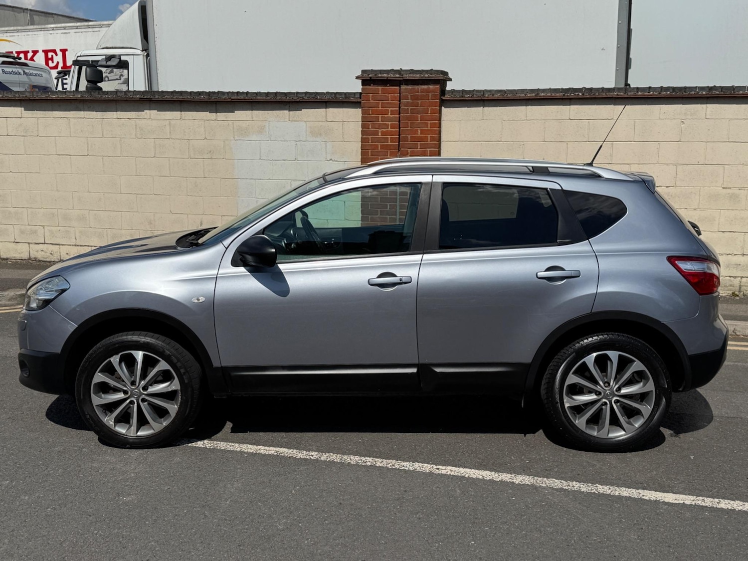Used Nissan Qashqai 2010 for sale - 76522199: Photo 7