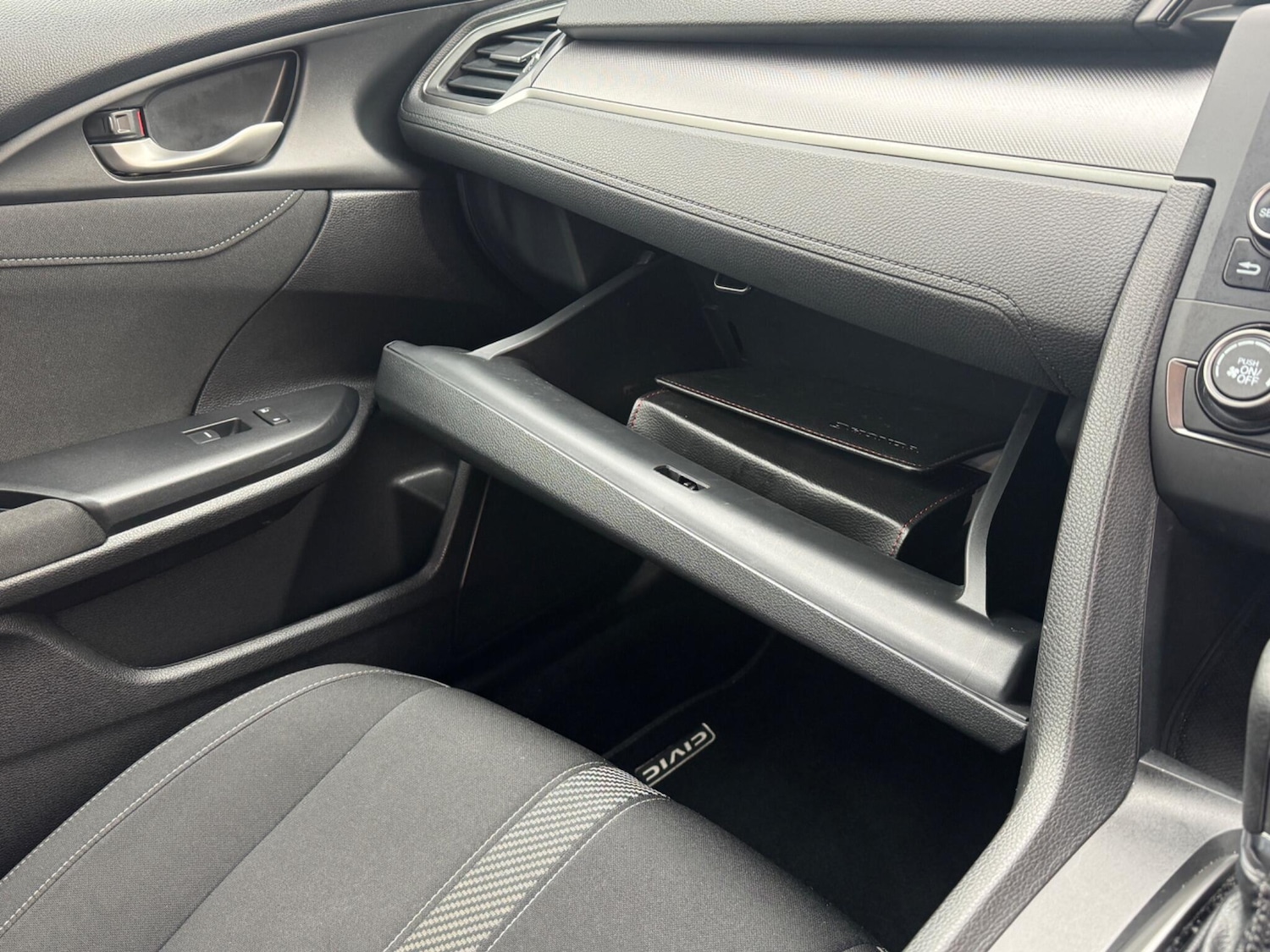 Used Honda Civic 2019 for sale - 76284361: Photo 41