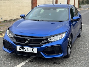 Used Honda Civic 2019 for sale - 76284361: Photo