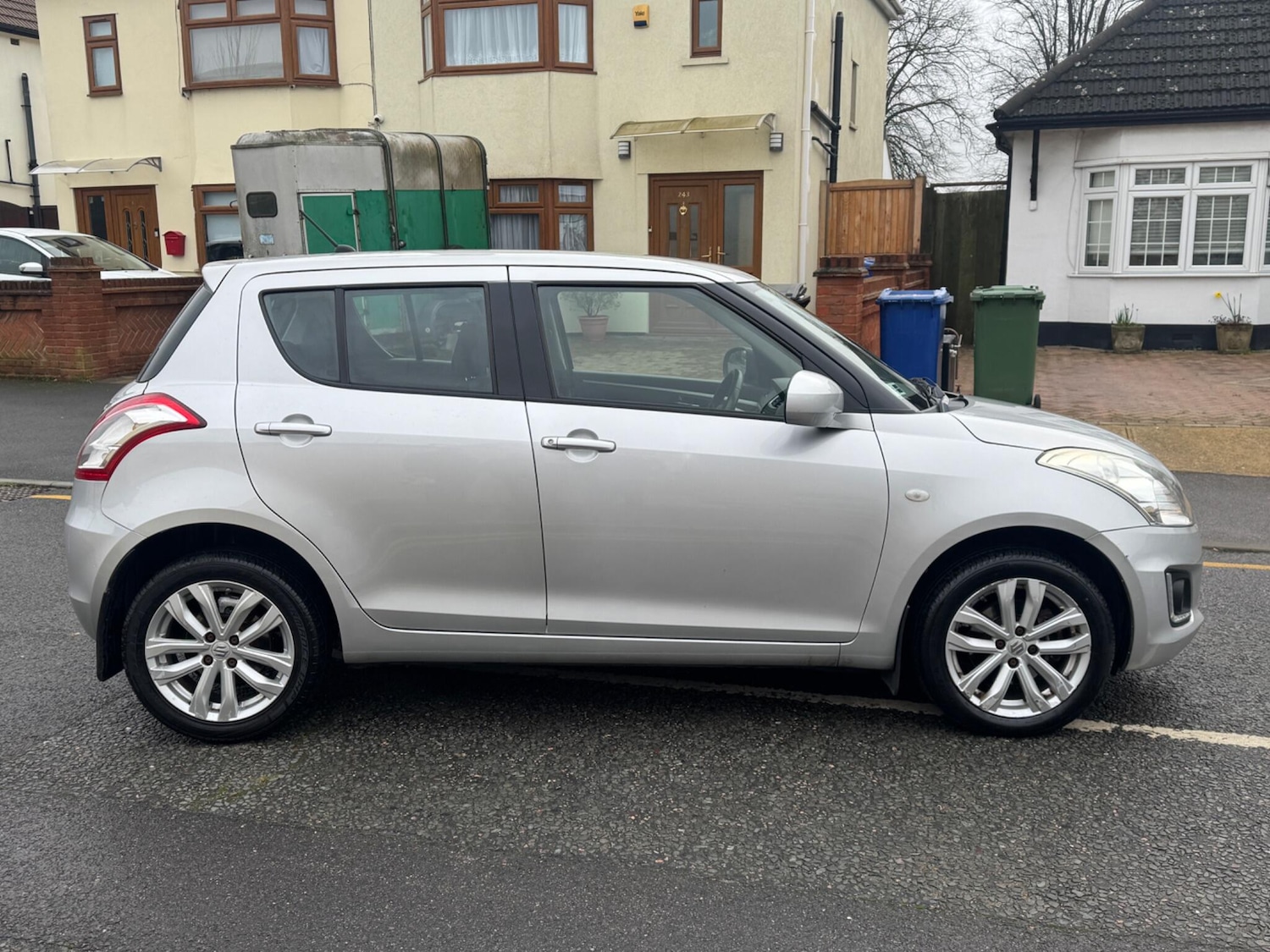 Used Suzuki Swift 2014 for sale - 77550009: Photo 14