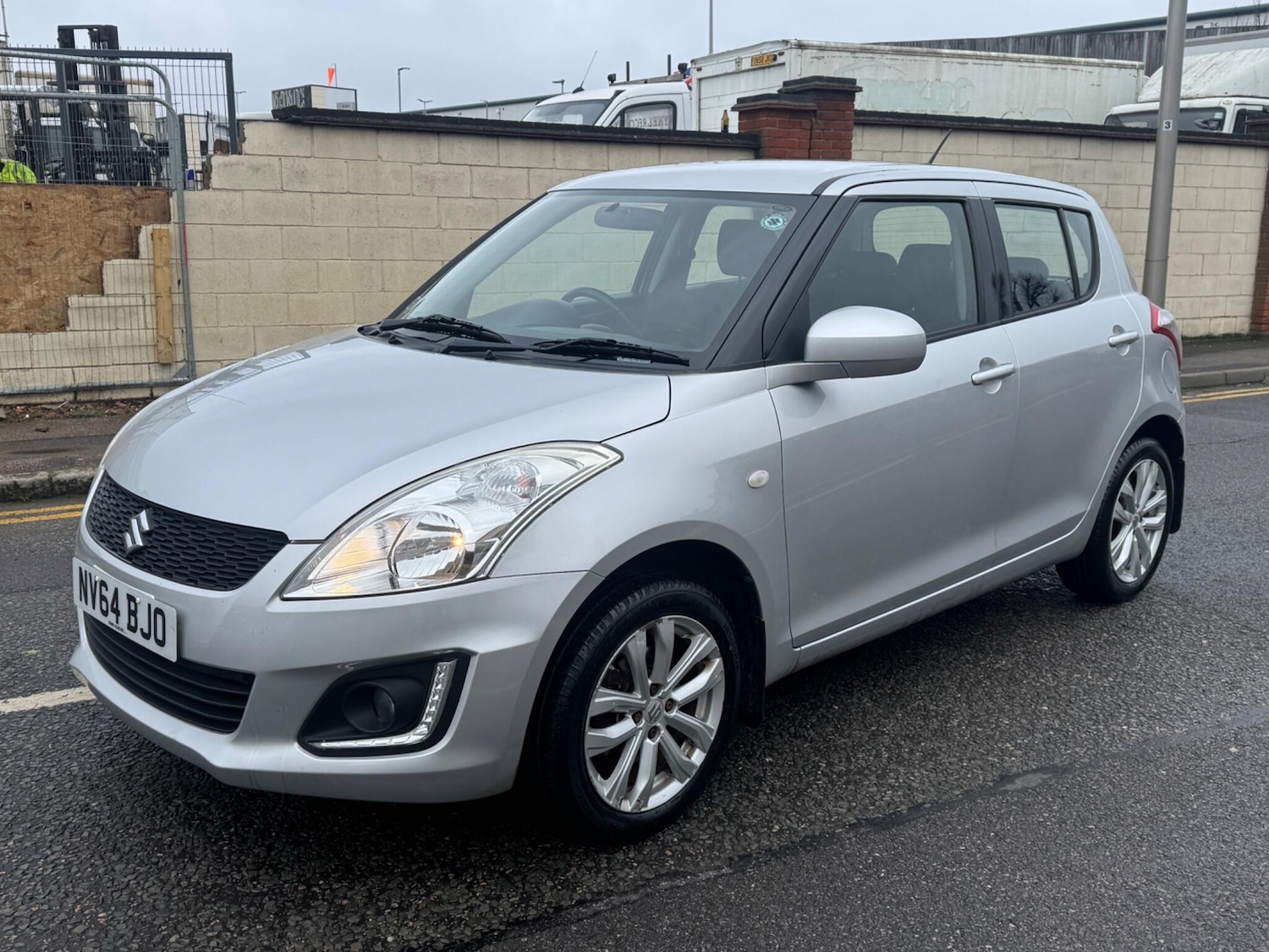 Used Suzuki Swift 2014 for sale - 77550009: Photo 6