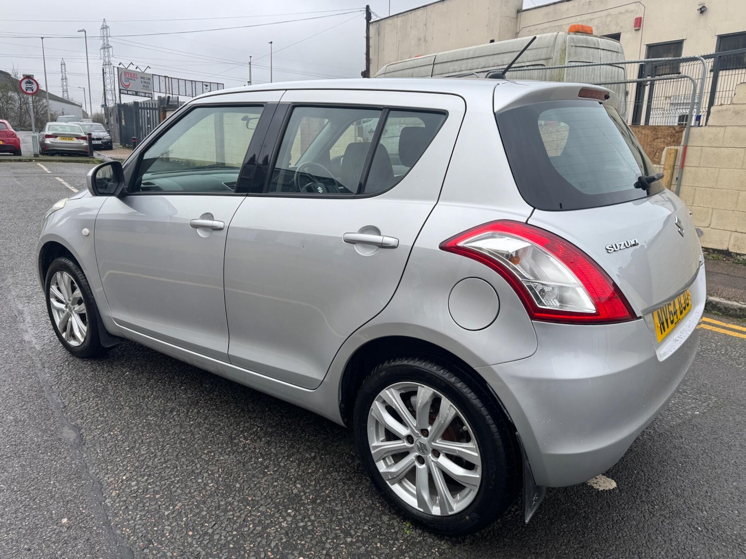 Used Suzuki Swift 2014 for sale - 77550009: Photo 8