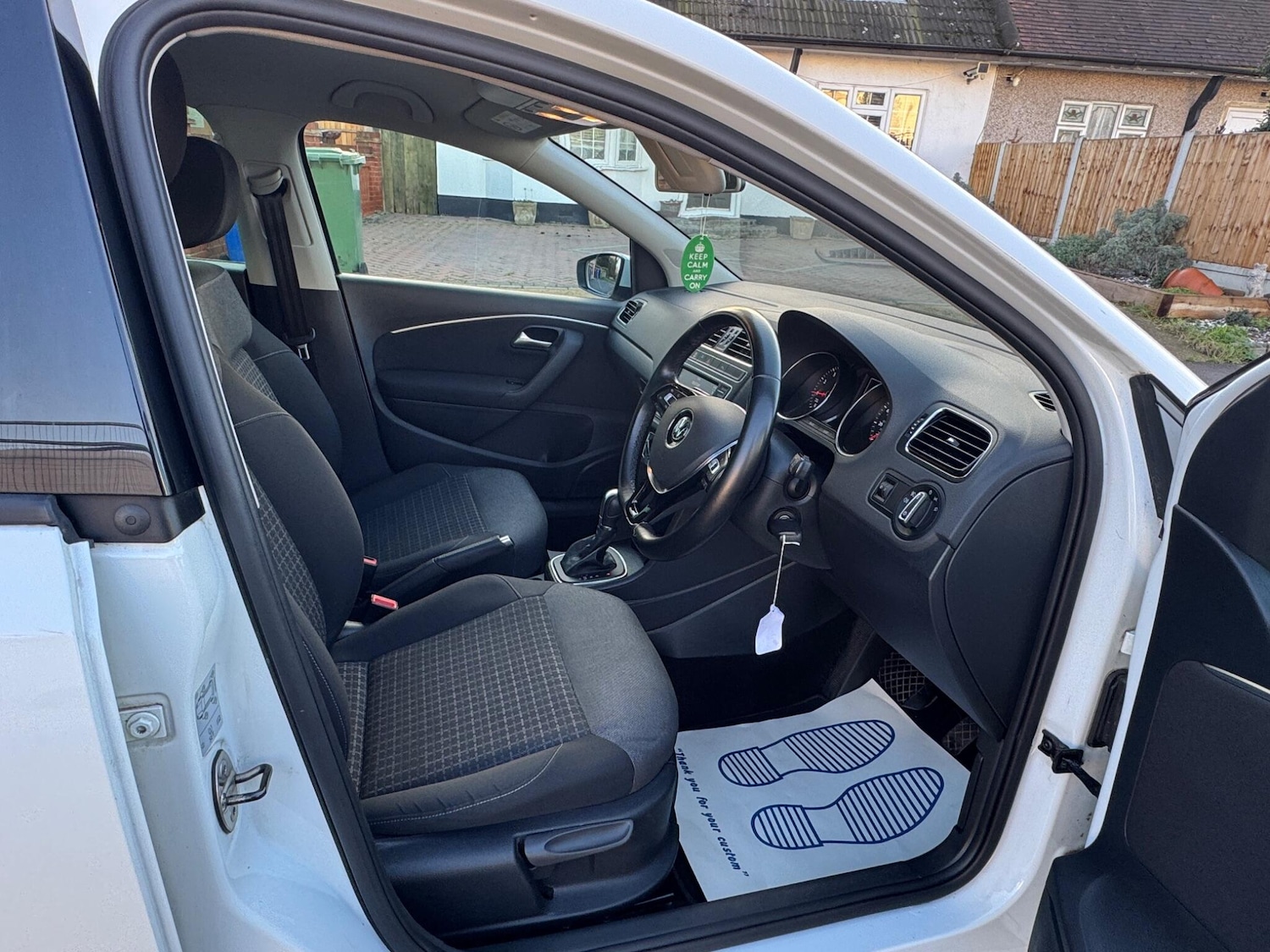 Used Volkswagen Polo 2016 for sale - 76899057: Photo 11