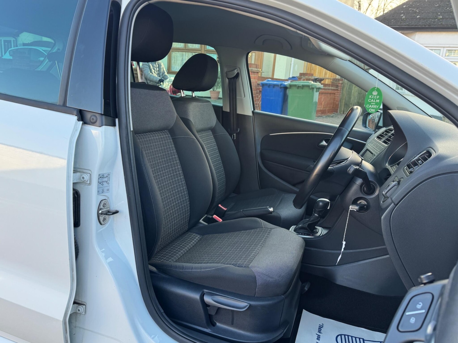 Used Volkswagen Polo 2016 for sale - 76899057: Photo 14