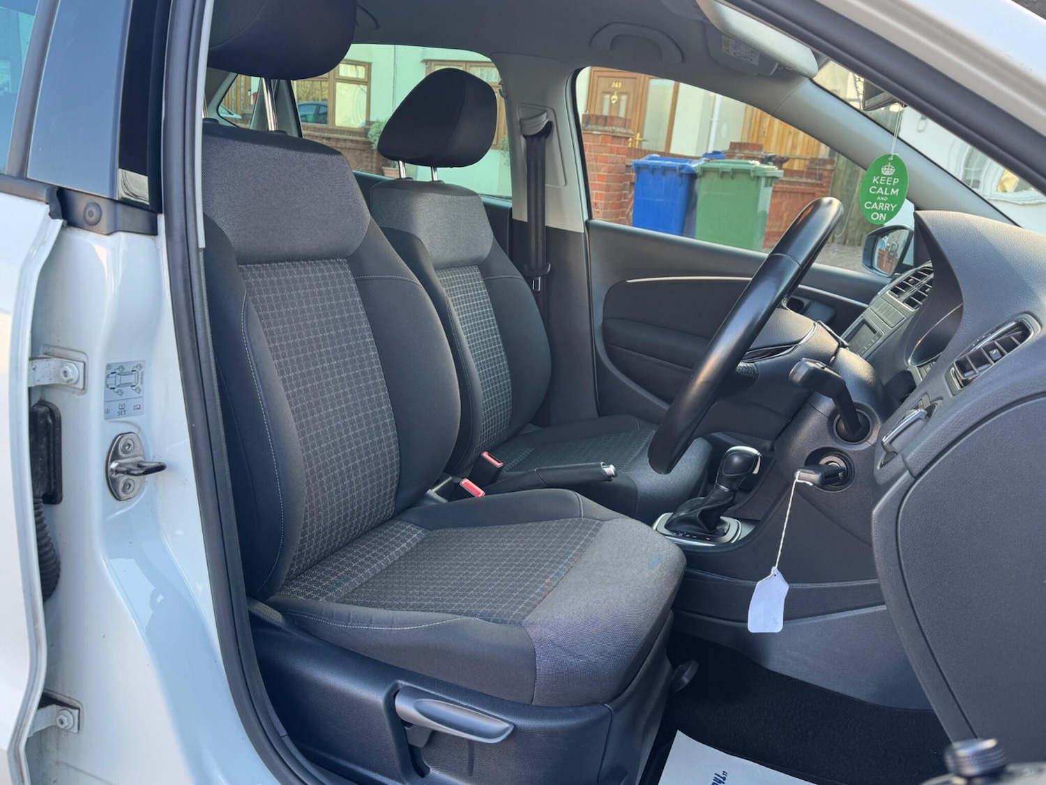 Used Volkswagen Polo 2016 for sale - 76899057: Photo 15