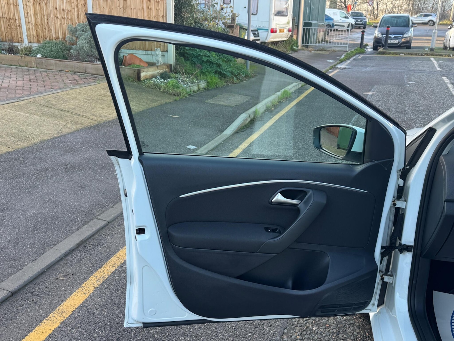 Used Volkswagen Polo 2016 for sale - 76899057: Photo 18