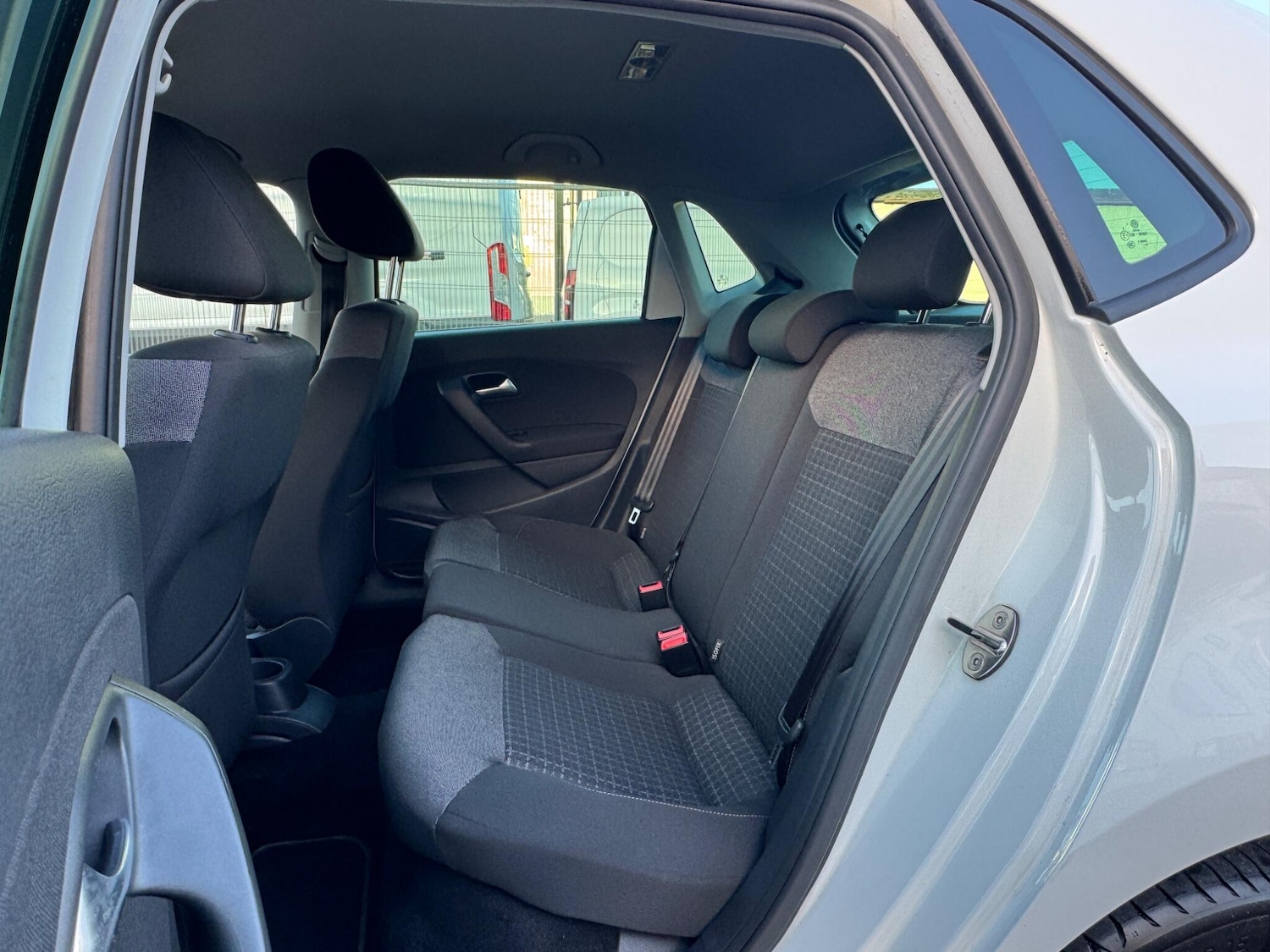 Used Volkswagen Polo 2016 for sale - 76899057: Photo 24