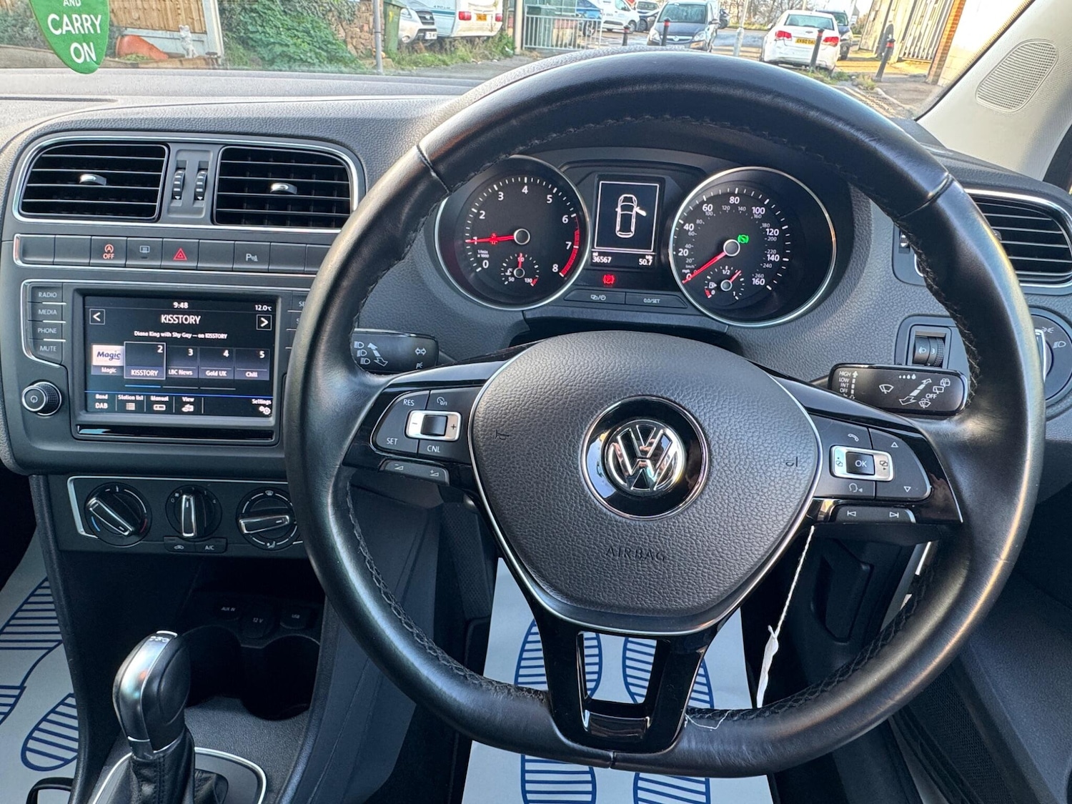 Used Volkswagen Polo 2016 for sale - 76899057: Photo 35