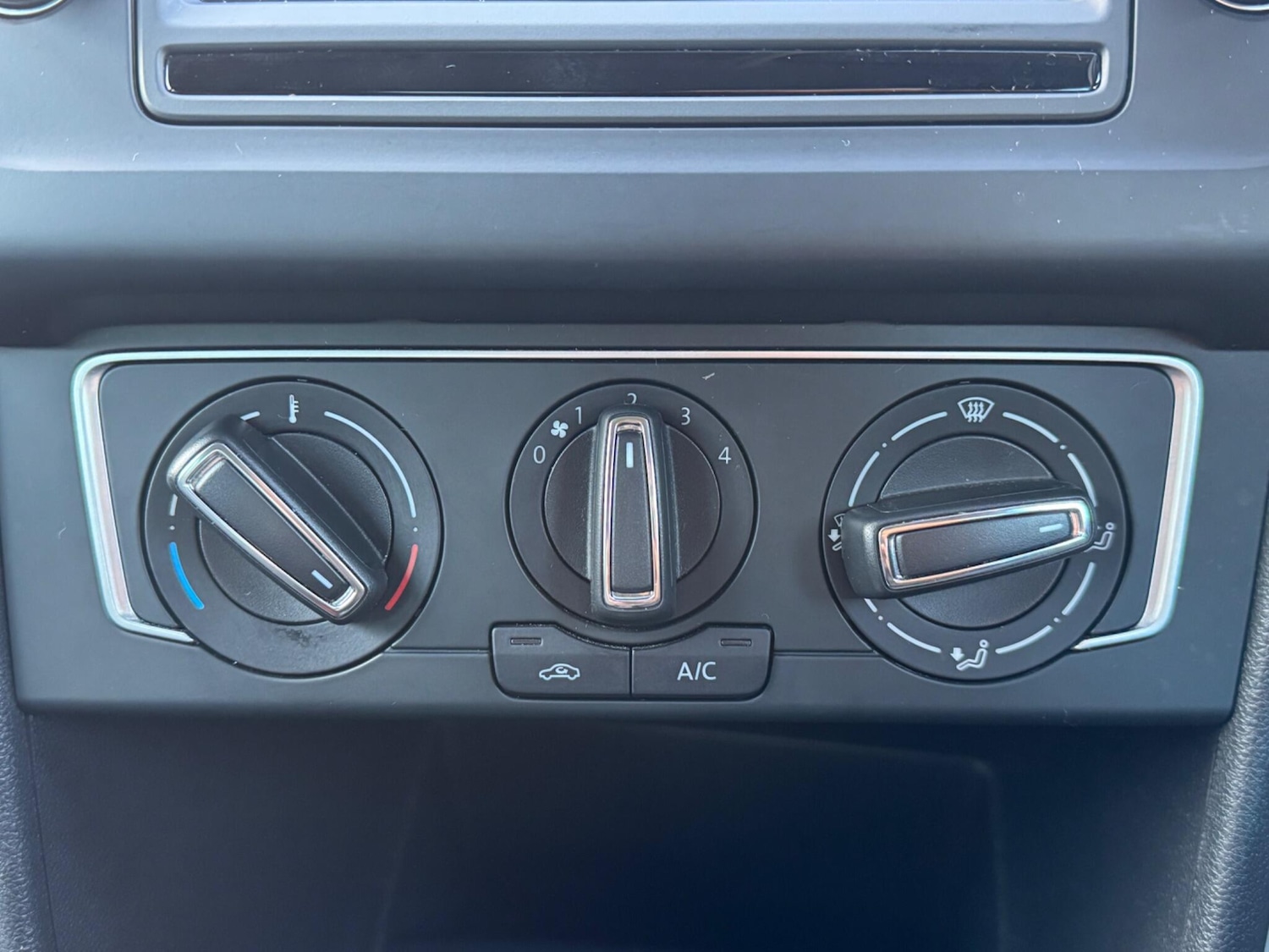 Used Volkswagen Polo 2016 for sale - 76899057: Photo 37