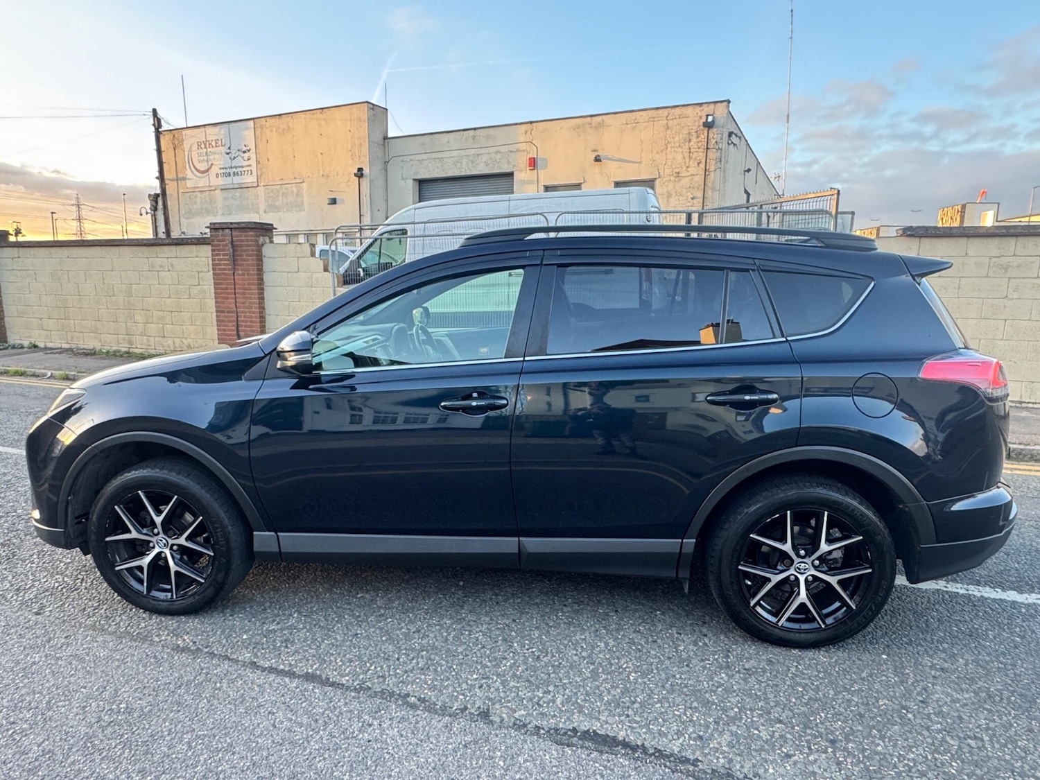 Used Toyota RAV4 2016 for sale - 77203329: Photo 7