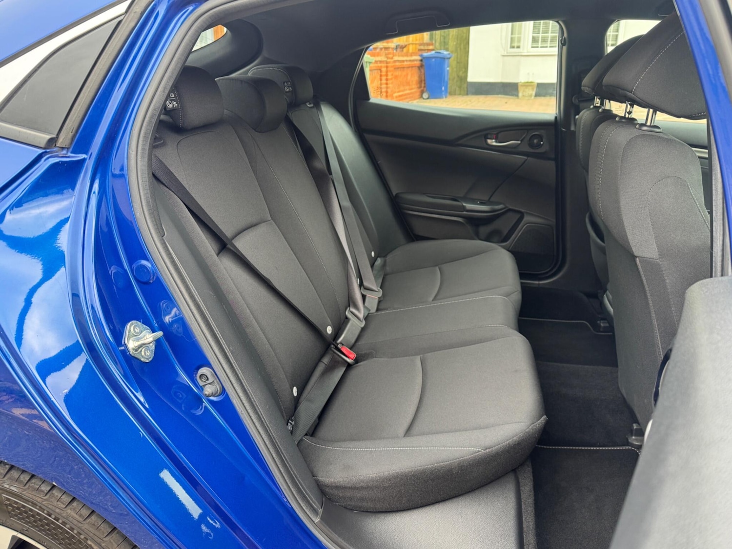 Used Honda Civic 2019 for sale - 76989336: Photo 32