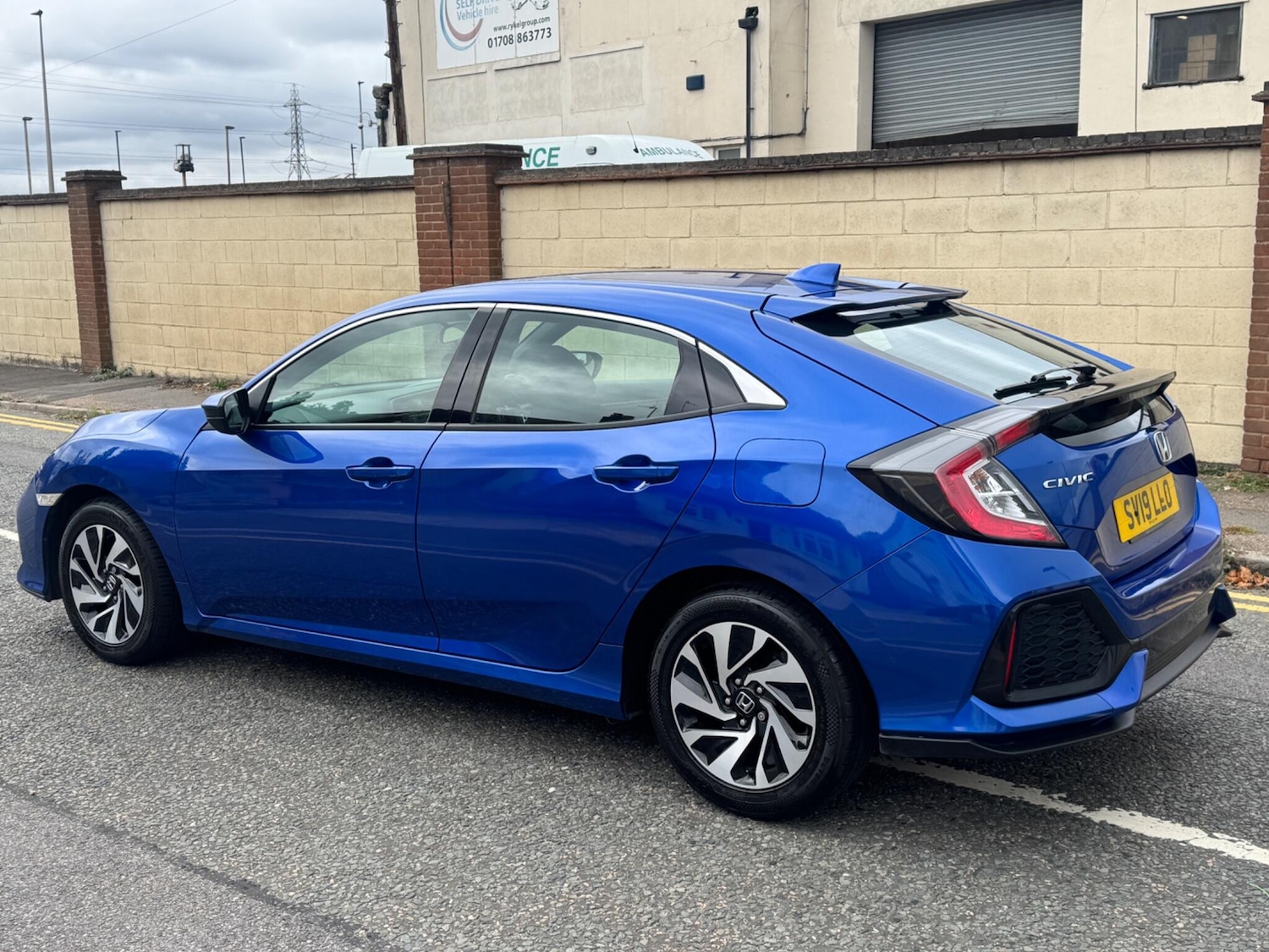 Used Honda Civic 2019 for sale - 76989336: Photo 7