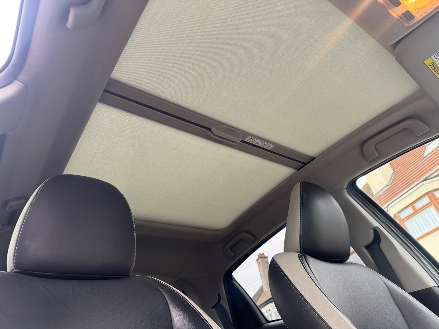 Used Toyota Yaris 2015 for sale - 76965080: Photo 37