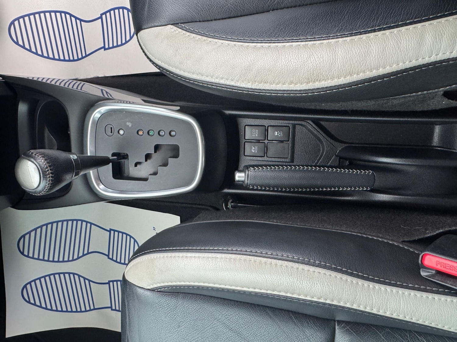 Used Toyota Yaris 2015 for sale - 76965080: Photo 41