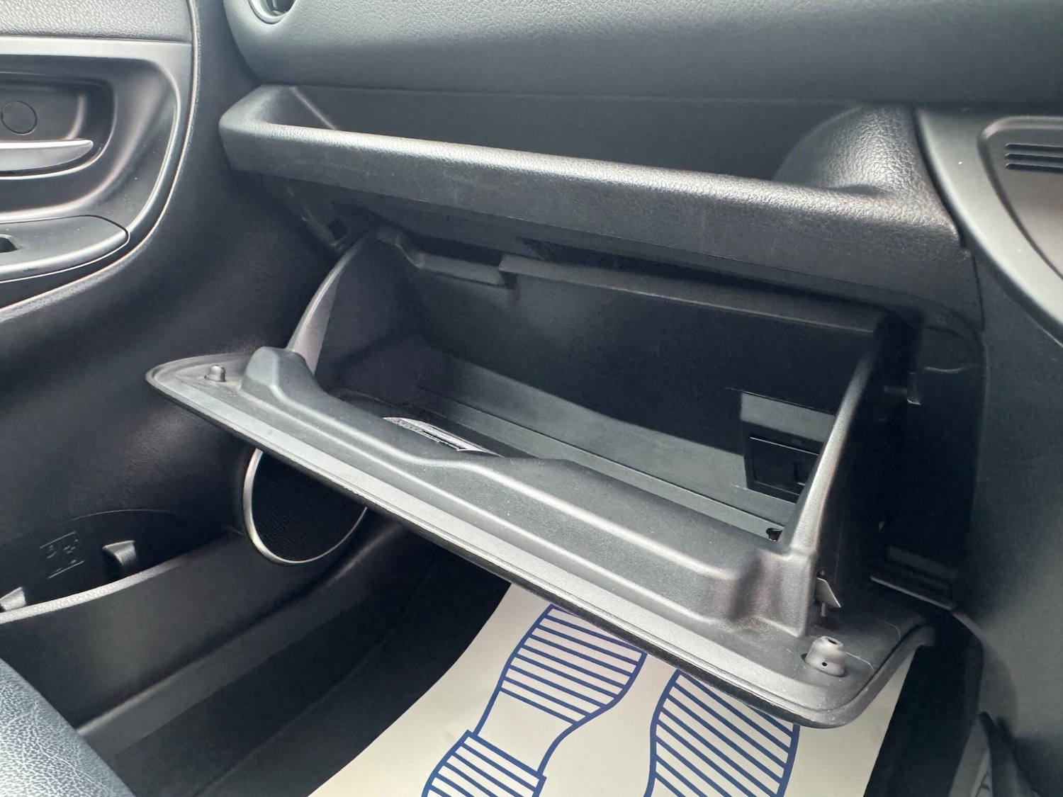 Used Toyota Yaris 2015 for sale - 76965080: Photo 45