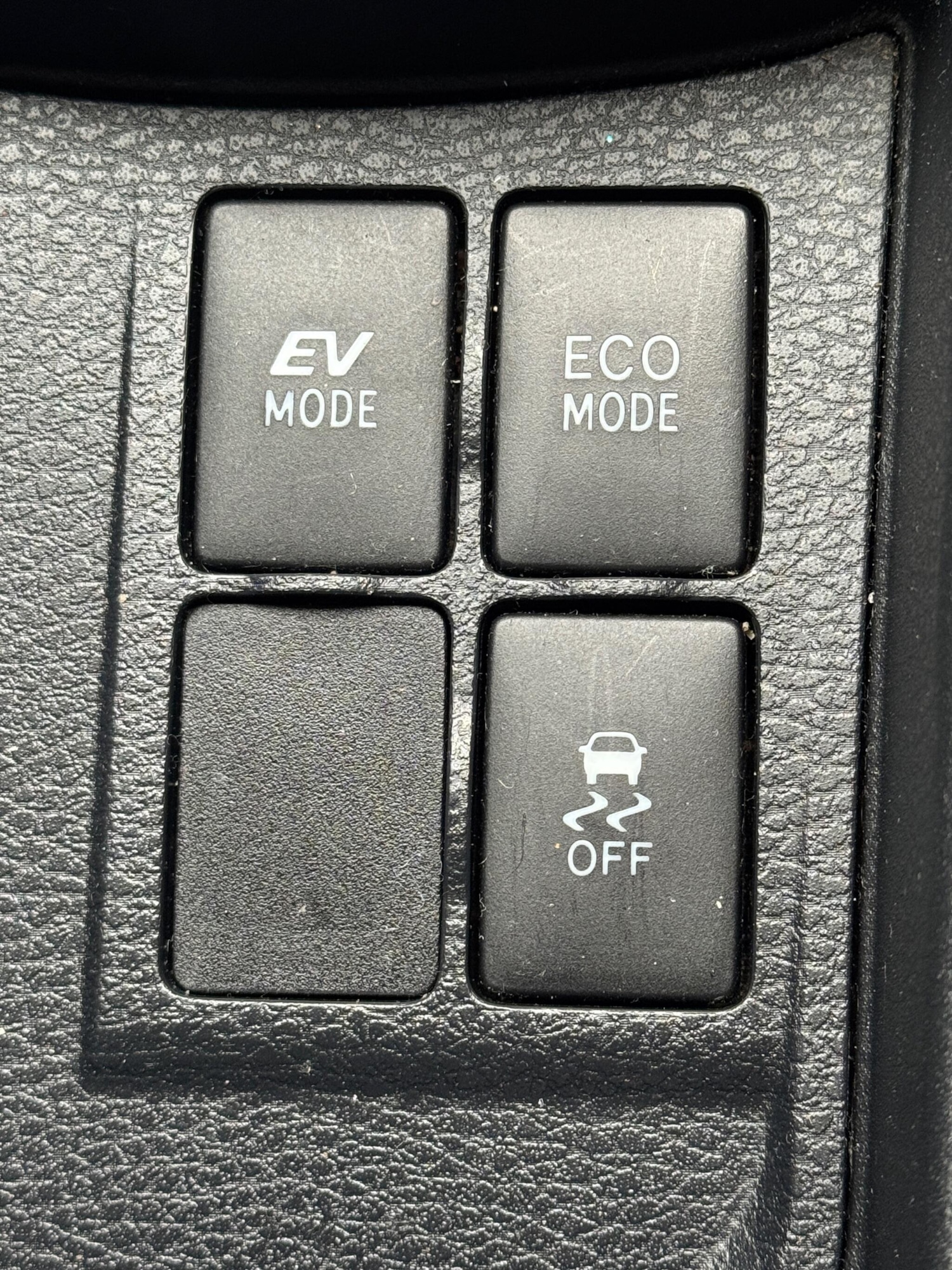 Used Toyota Yaris 2015 for sale - 76965080: Photo 46