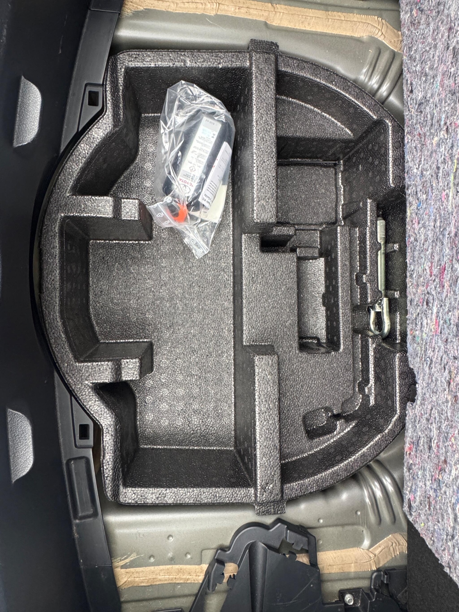 Used Toyota Yaris 2015 for sale - 76965080: Photo 50