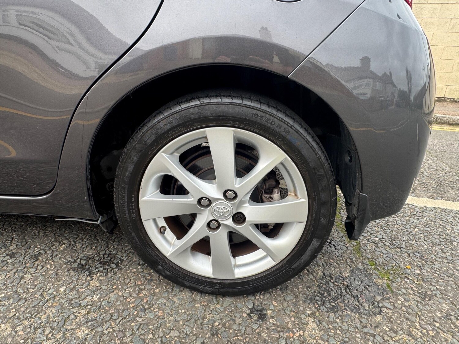 Used Toyota Yaris 2015 for sale - 76965080: Photo 55