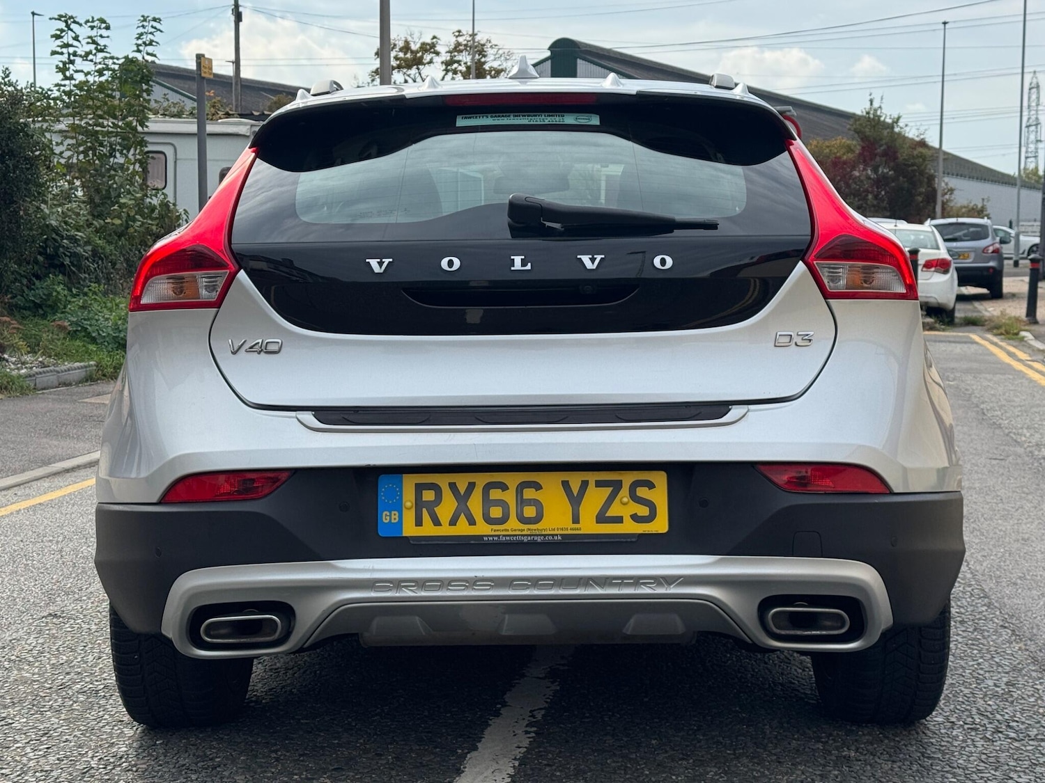 Used Volvo V40 Cross Country 2016 for sale - 76151236: Photo 10