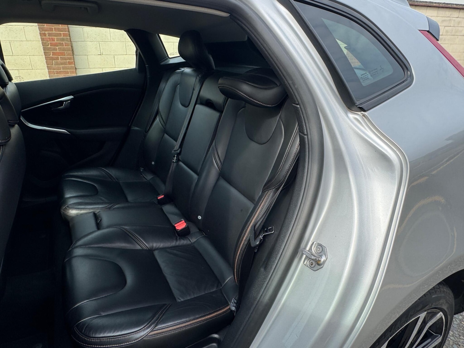 Used Volvo V40 Cross Country 2016 for sale - 76151236: Photo 27