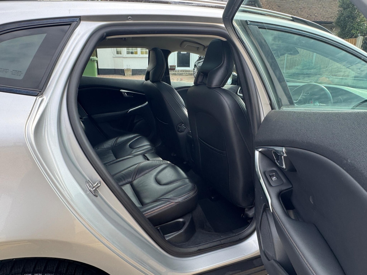 Used Volvo V40 Cross Country 2016 for sale - 76151236: Photo 29