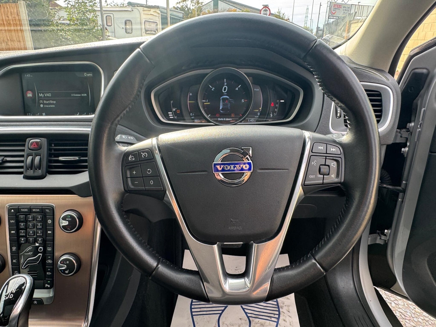 Used Volvo V40 Cross Country 2016 for sale - 76151236: Photo 39