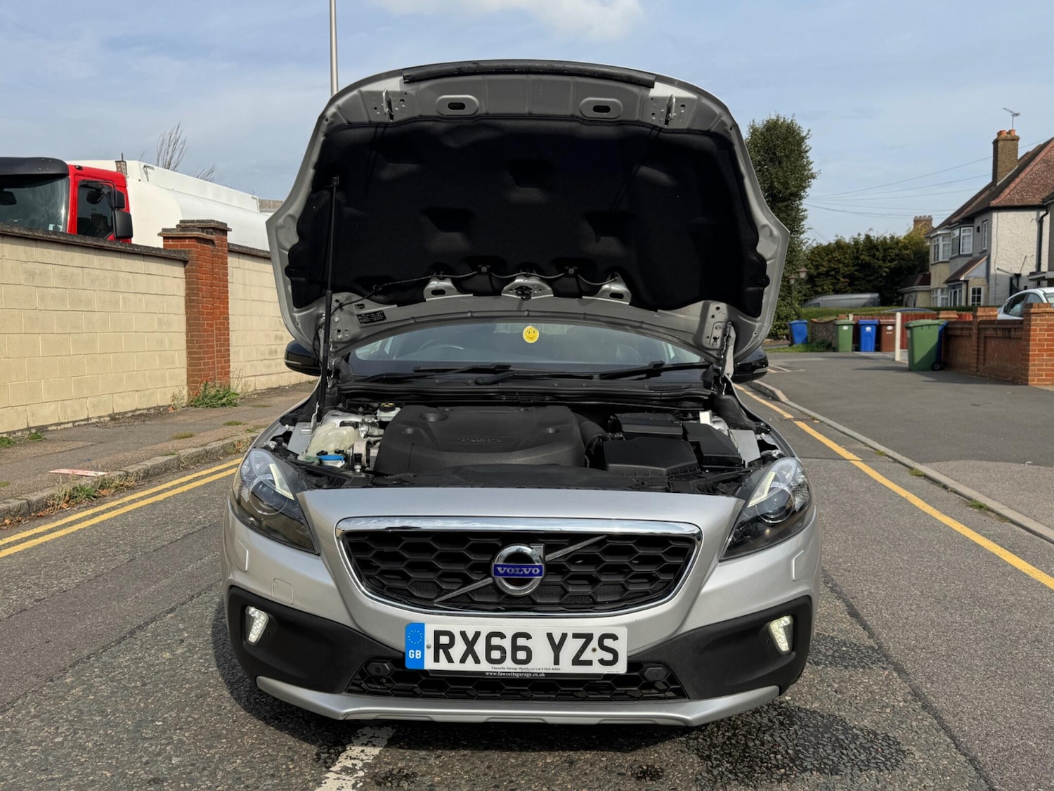 Used Volvo V40 Cross Country 2016 for sale - 76151236: Photo 48