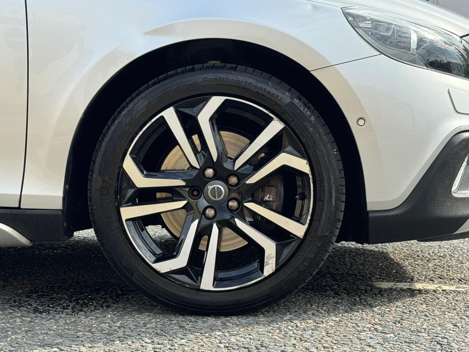 Used Volvo V40 Cross Country 2016 for sale - 76151236: Photo 53