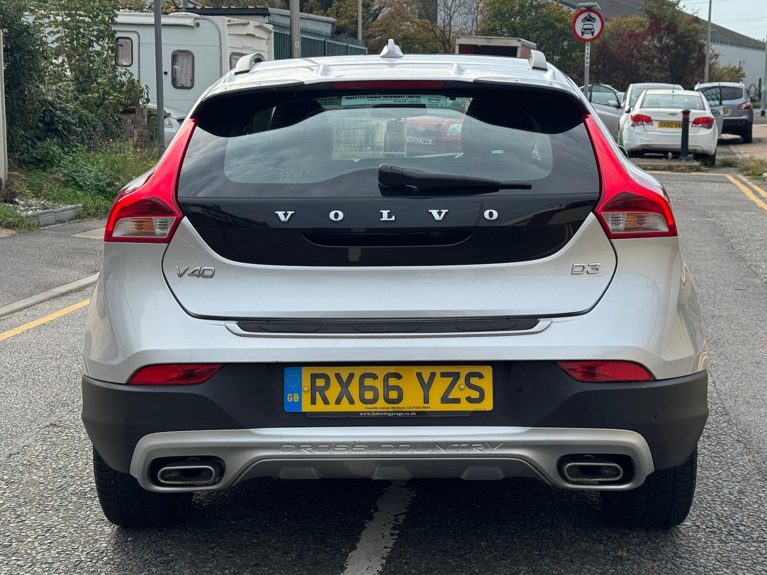 Used Volvo V40 Cross Country 2016 for sale - 76151236: Photo 9