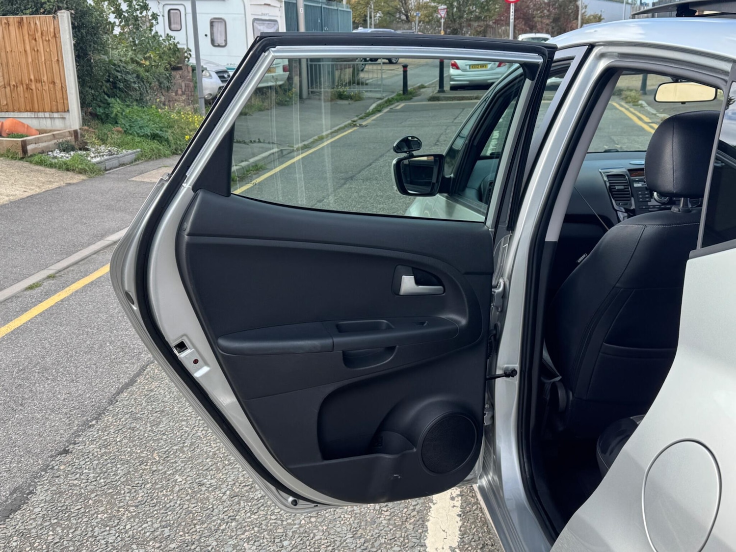 Used Kia Venga 2013 for sale - 76135985: Photo 26