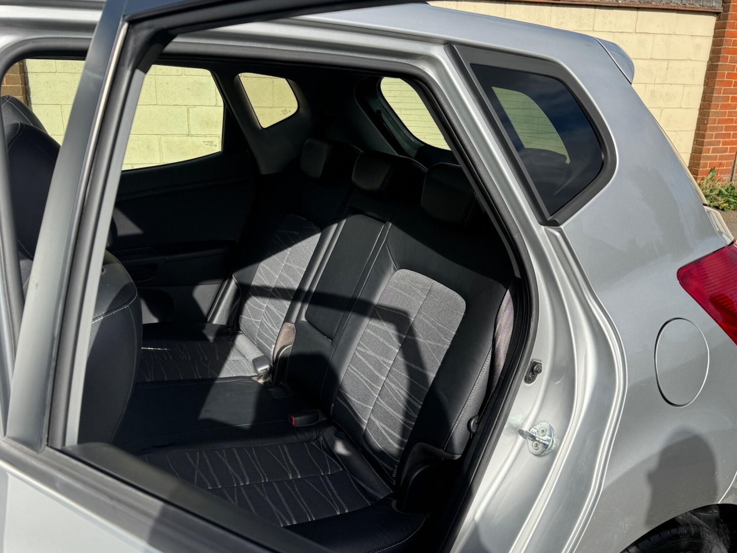 Used Kia Venga 2013 for sale - 76135985: Photo 27