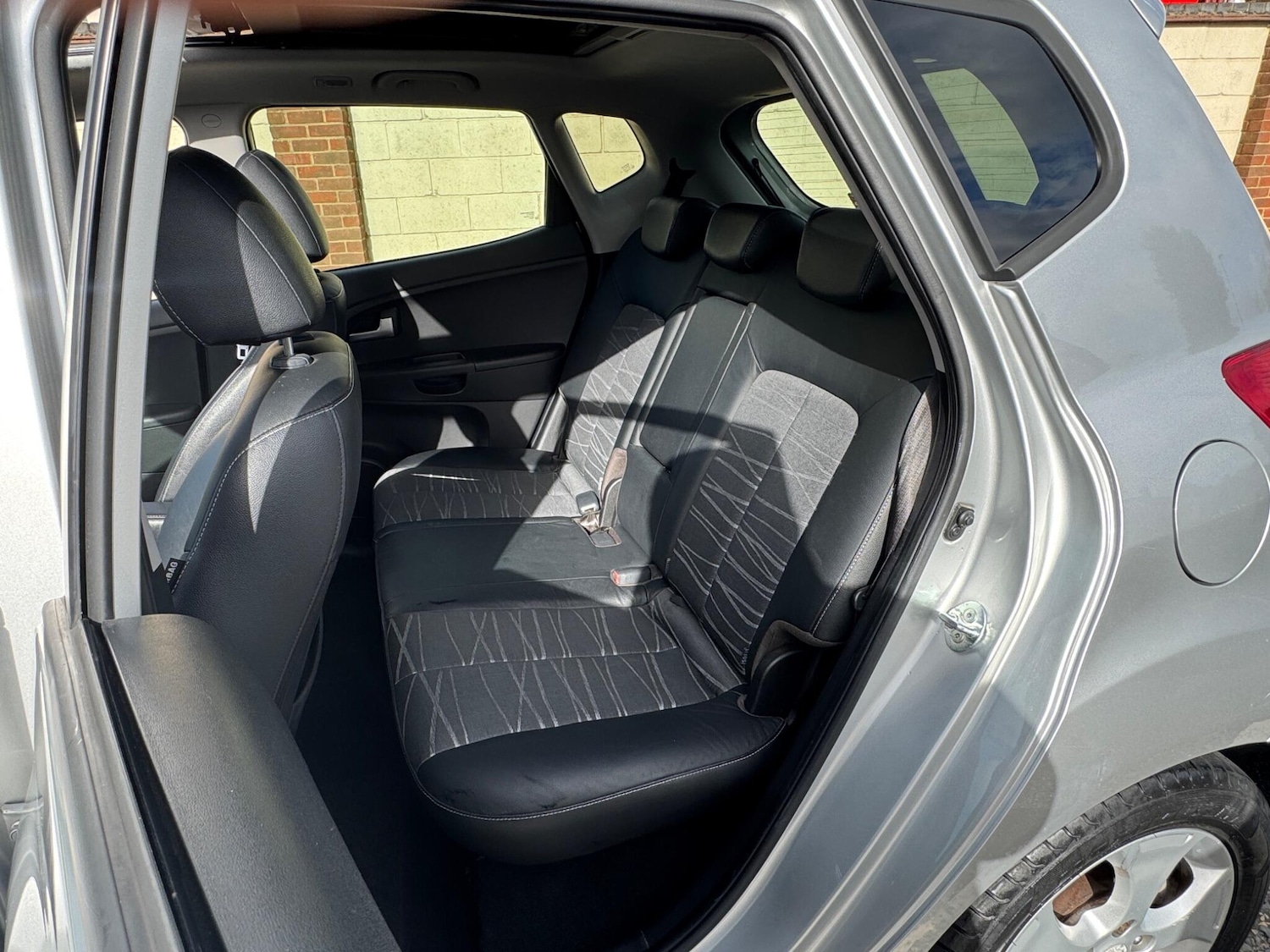 Used Kia Venga 2013 for sale - 76135985: Photo 28