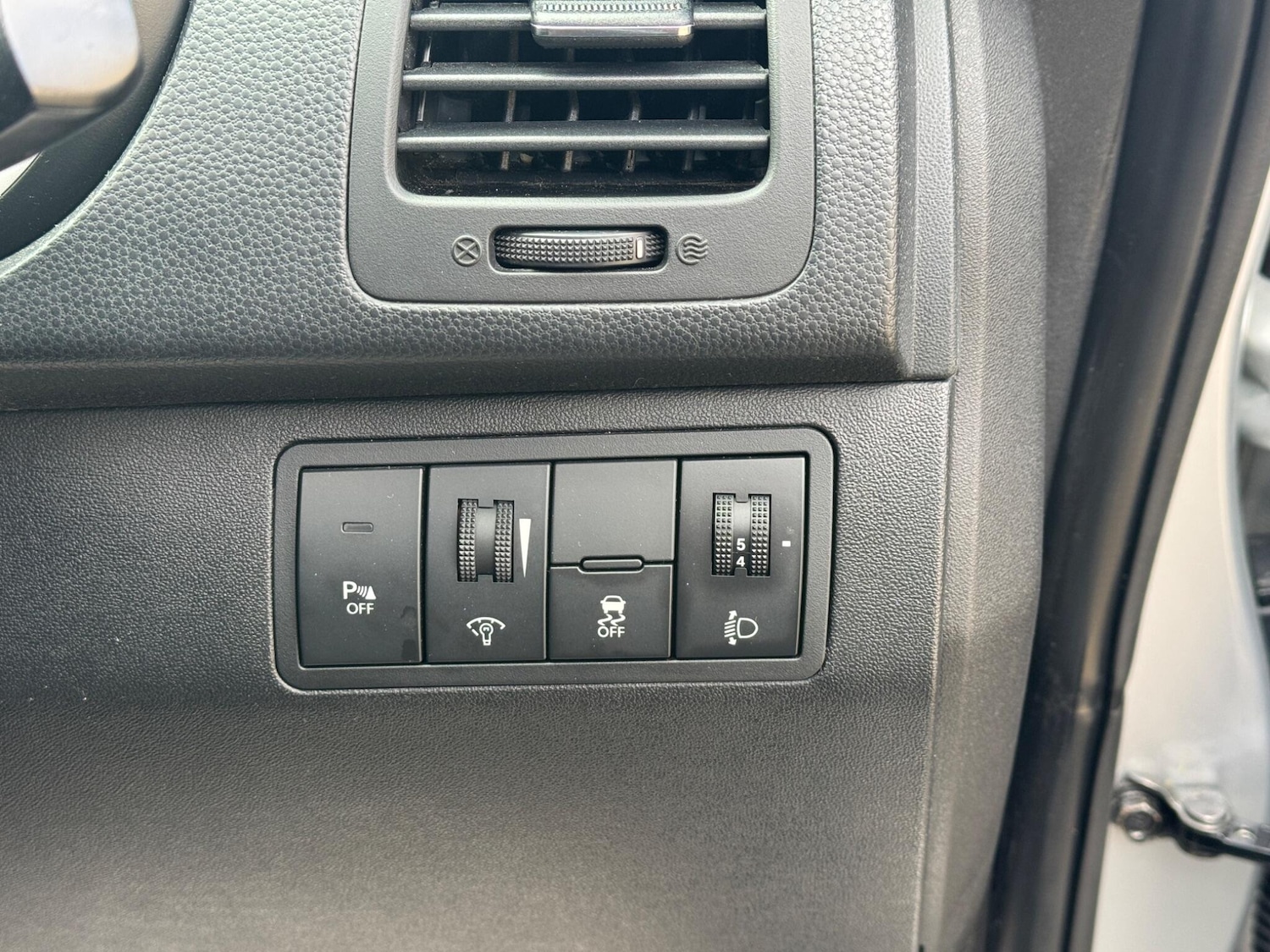 Used Kia Venga 2013 for sale - 76135985: Photo 37