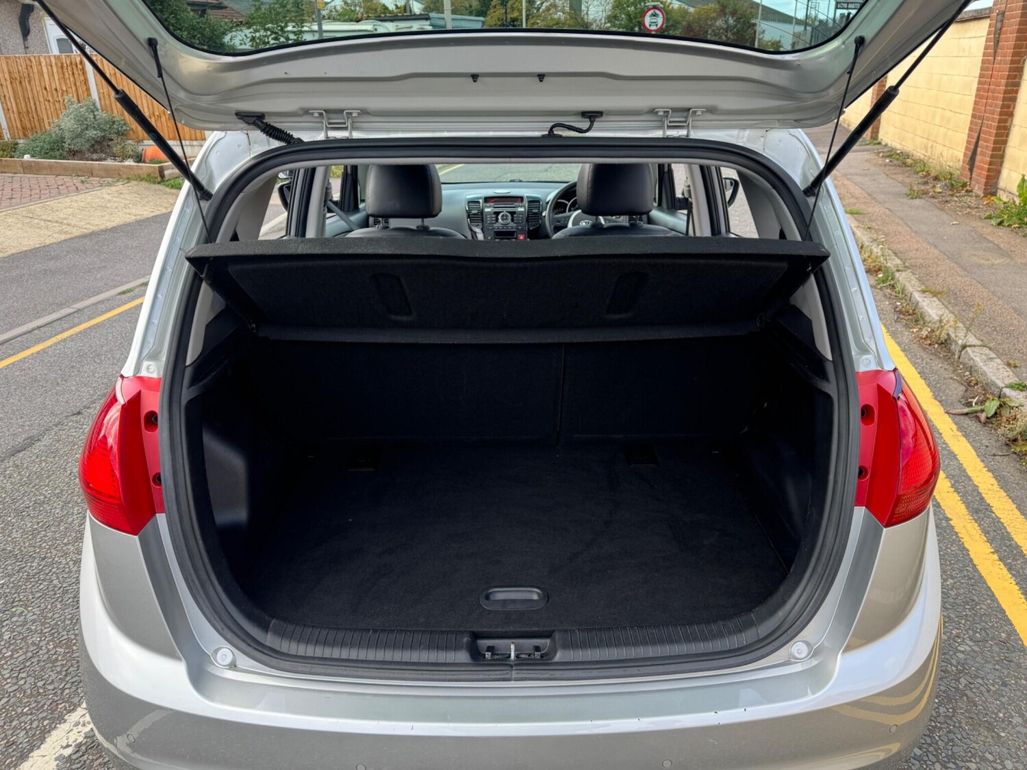 Used Kia Venga 2013 for sale - 76135985: Photo 45