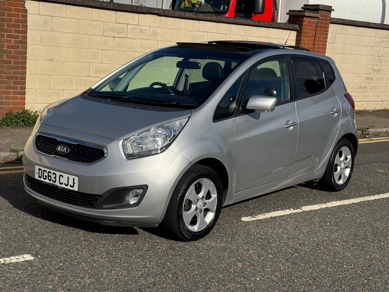 Used Kia Venga 2013 for sale - 76135985: Photo 5