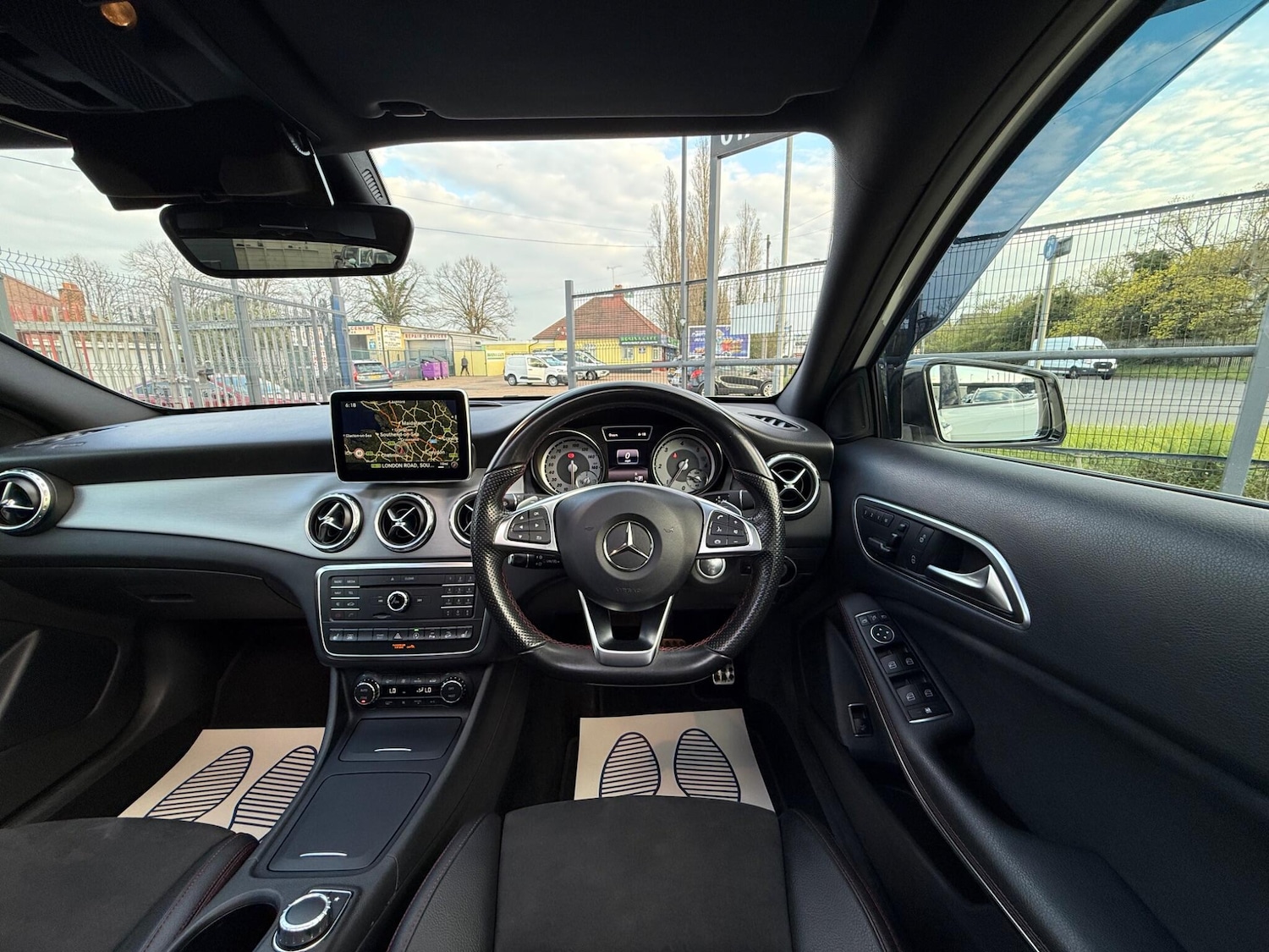 Used Mercedes-Benz GLA 2015 for sale - 78086371: Photo 32