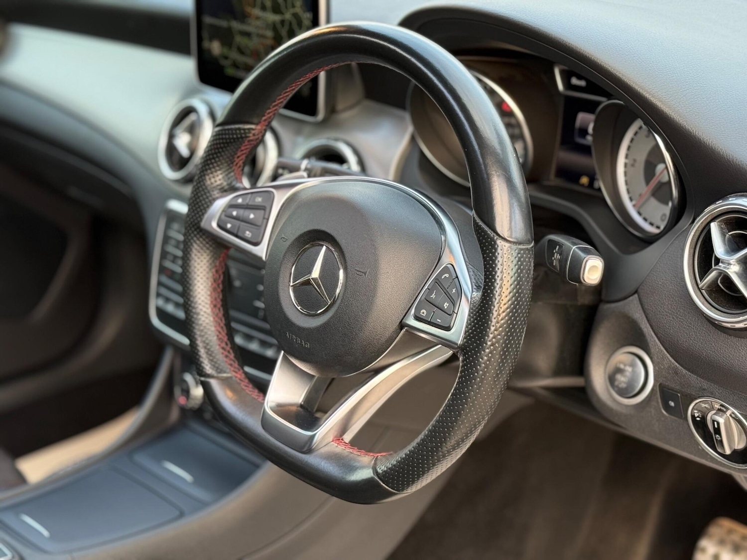 Used Mercedes-Benz GLA 2015 for sale - 78086371: Photo 36