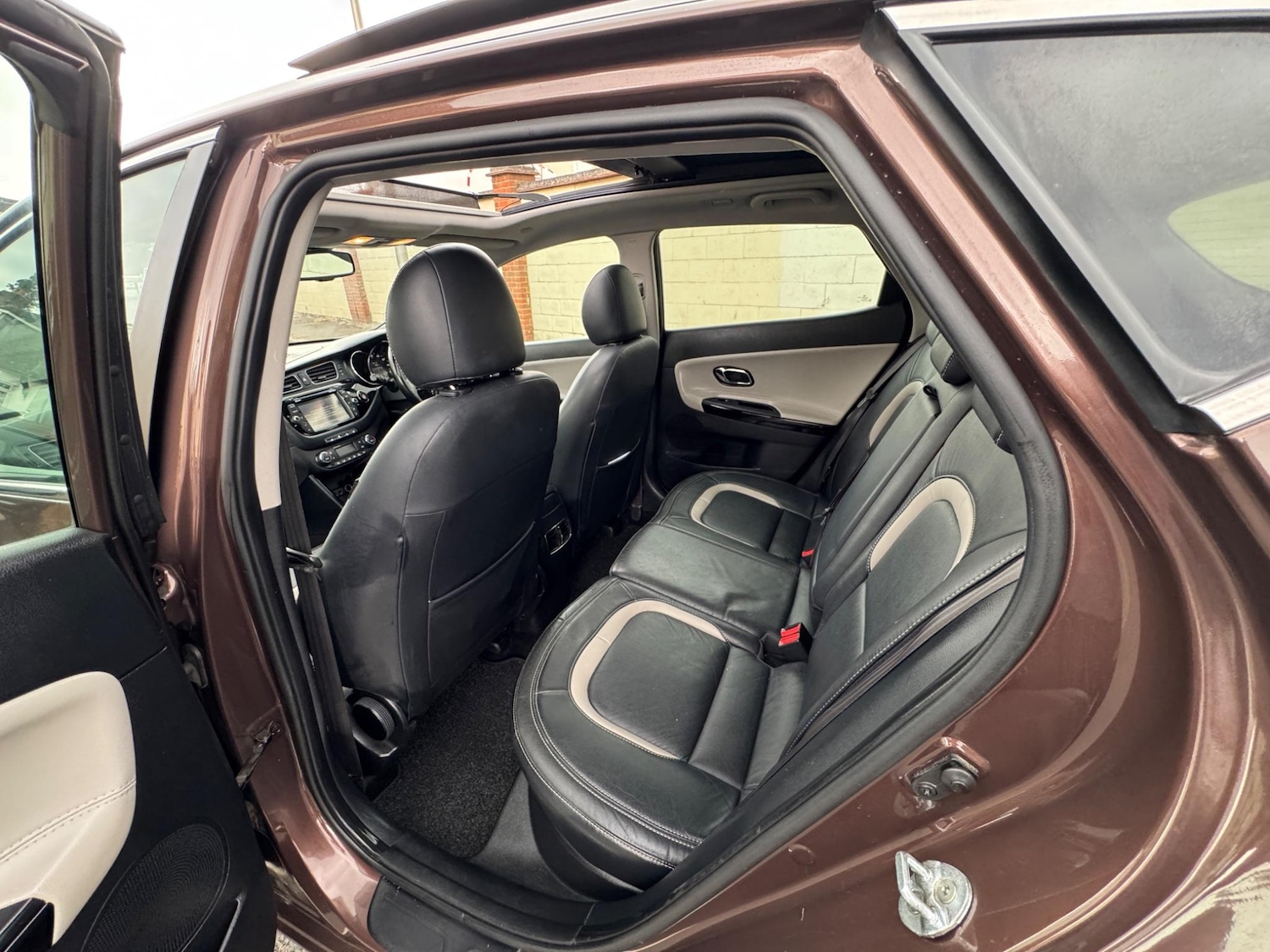 Vehicle 27
