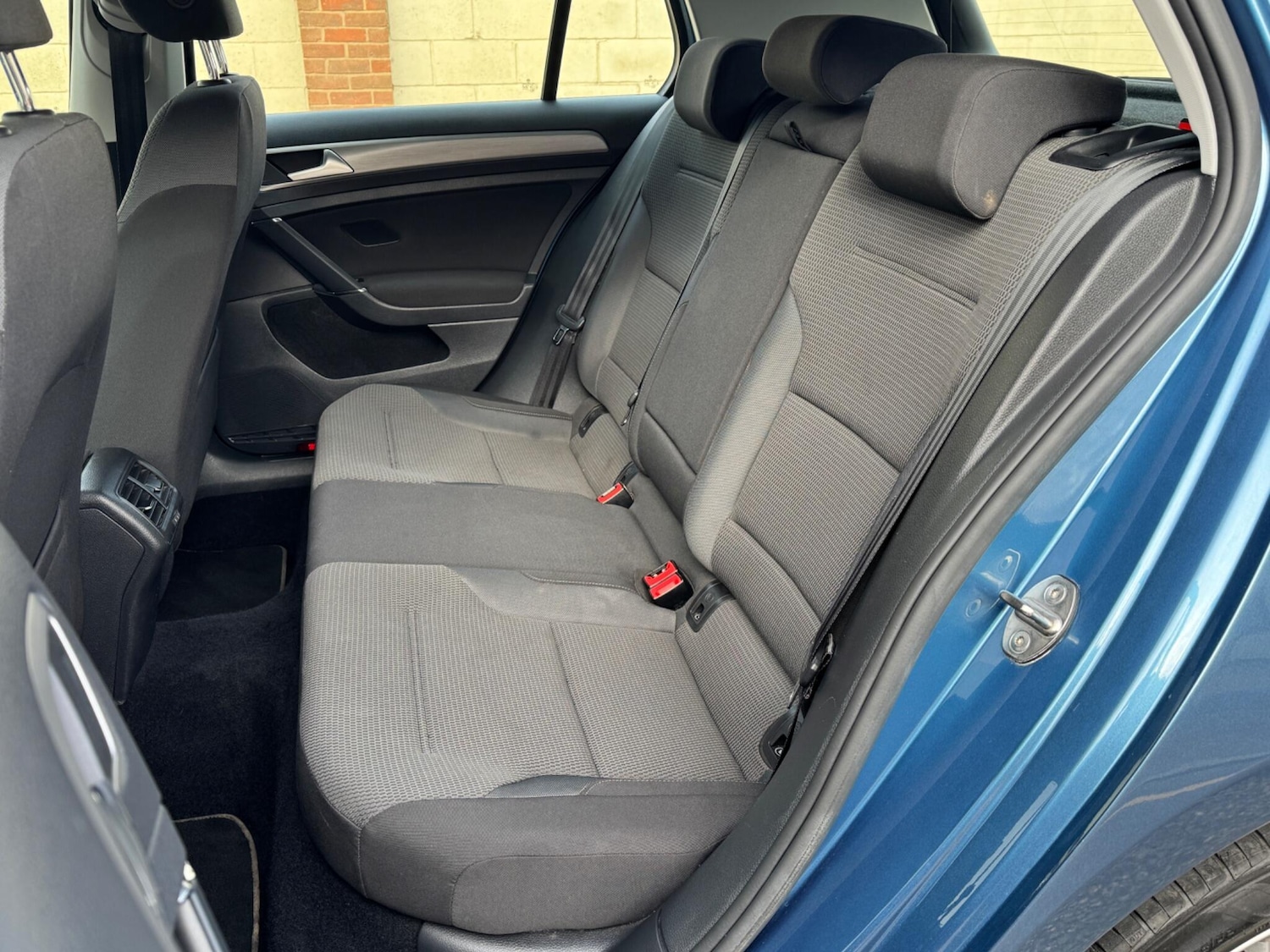 Used Volkswagen Golf 2017 for sale - 76994006: Photo 28