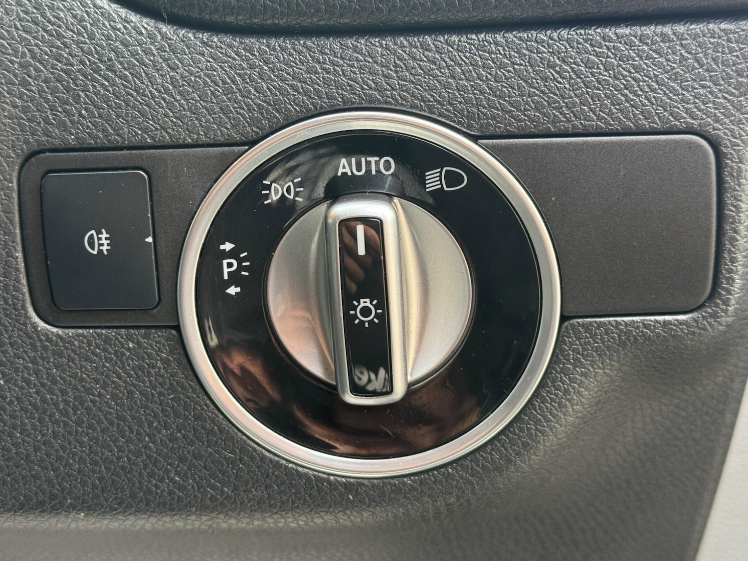 Used Mercedes-Benz GLA for sale - 77574338: Photo 40