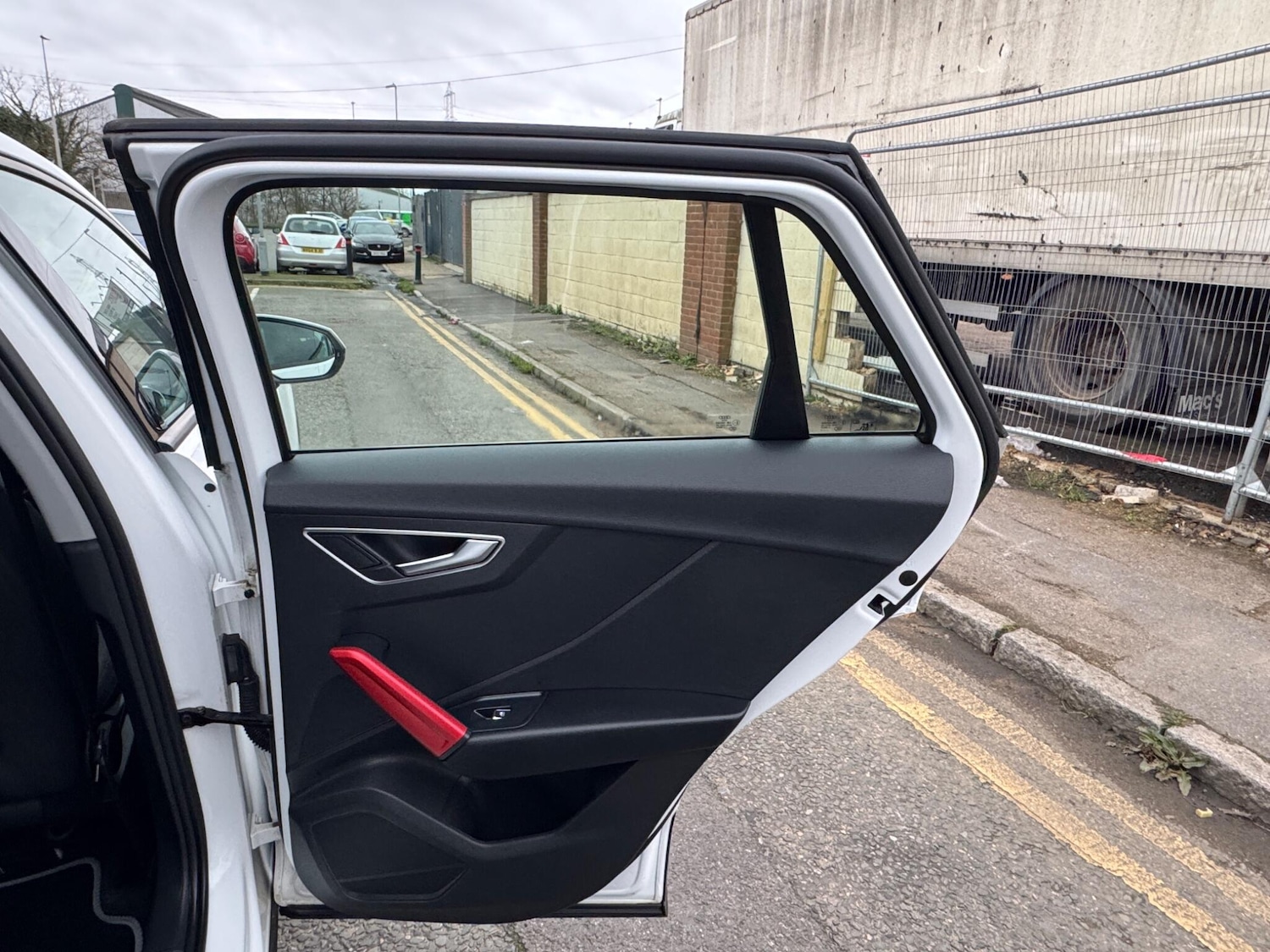 Used Audi Q2 2017 for sale - 77633020: Photo 33