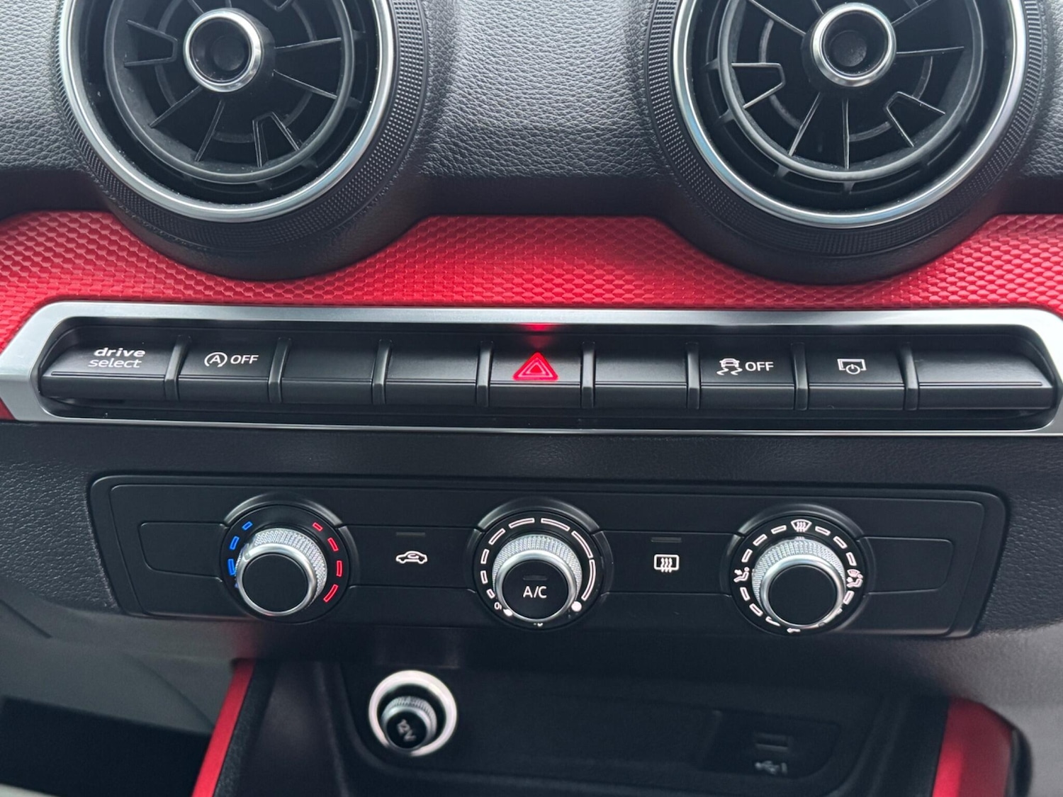 Used Audi Q2 2017 for sale - 77633020: Photo 43