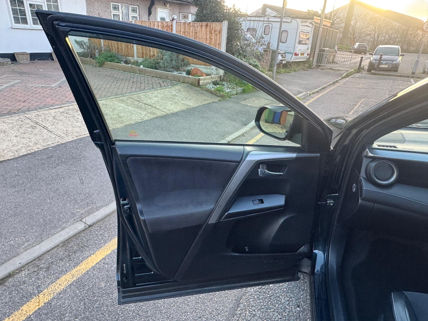 Used Toyota RAV4 2016 for sale - 77066574: Photo 23