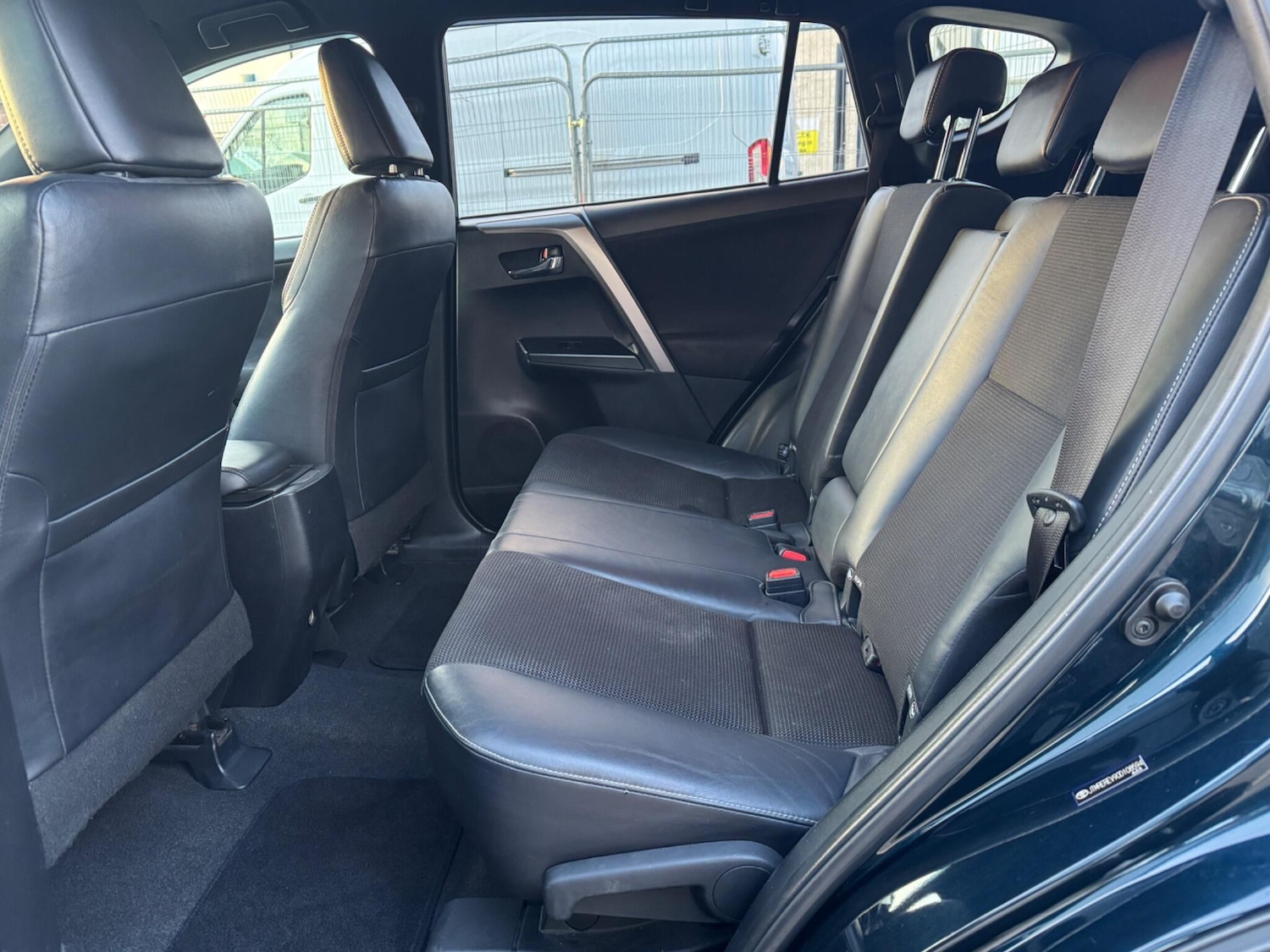 Used Toyota RAV4 2016 for sale - 77066574: Photo 27